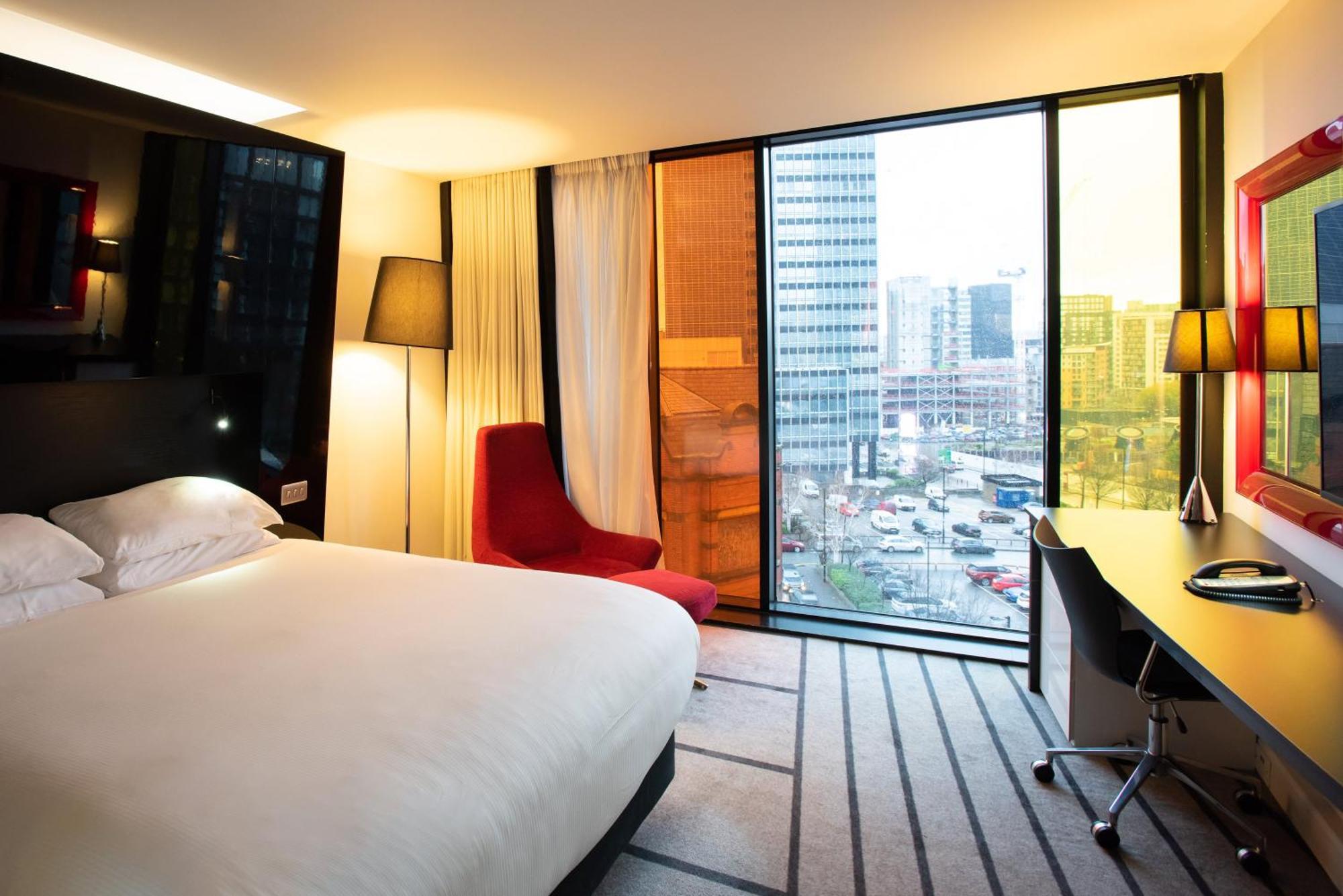 Отель Crowne Plaza Centre By Ihg